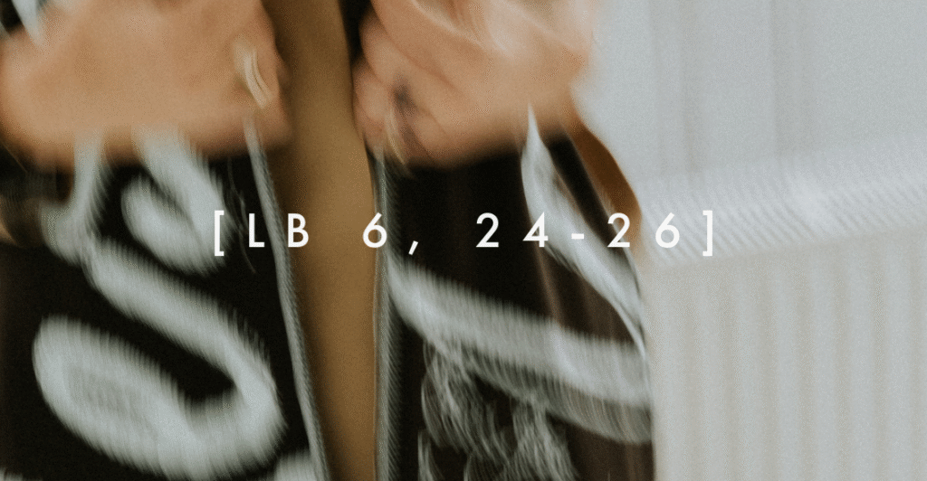 Stylowa odzież z cytatem biblijnym