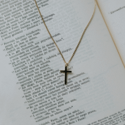 Naszyjnik z Krzyżykiem Pozłacany